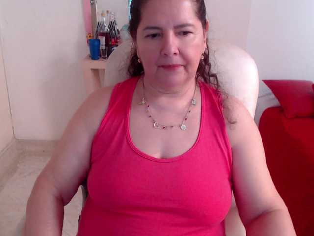 leonela-68 live cam on BongaCams