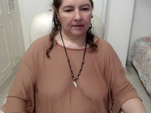 leonela-68