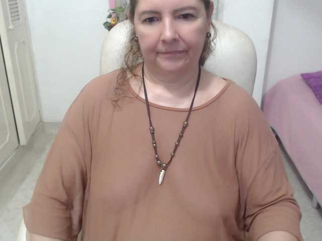 leonela-68