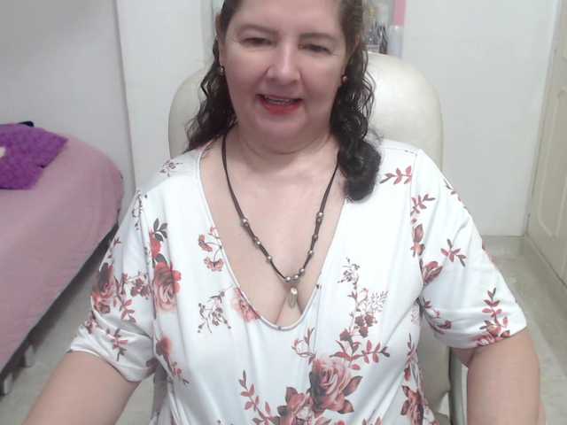 leonela-68 online