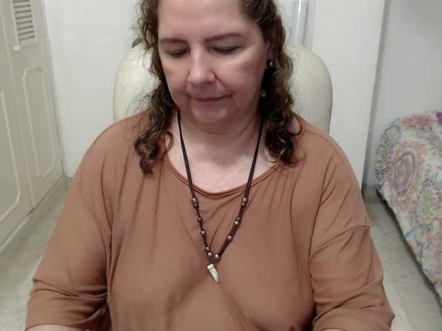 leonela-68
