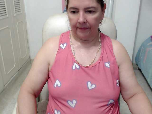 leonela-68 live webcam show