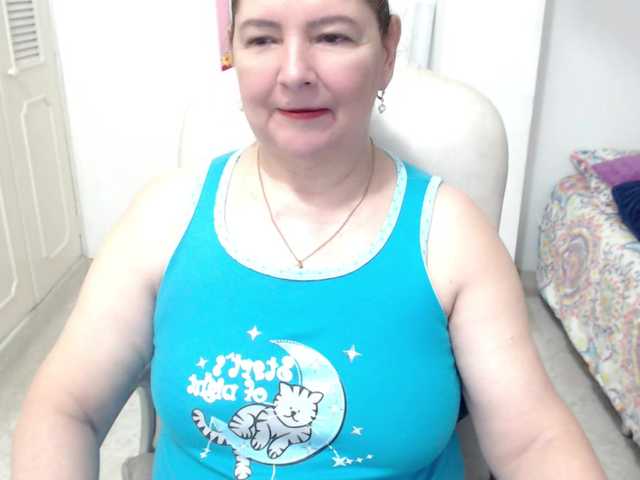 leonela-68 live webcam show
