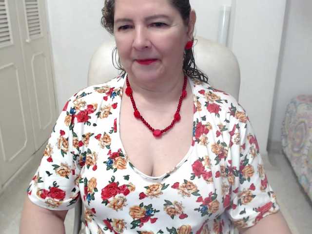 leonela-68