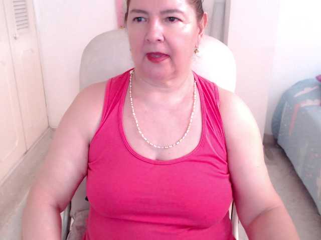 leonela-68 live webcam show