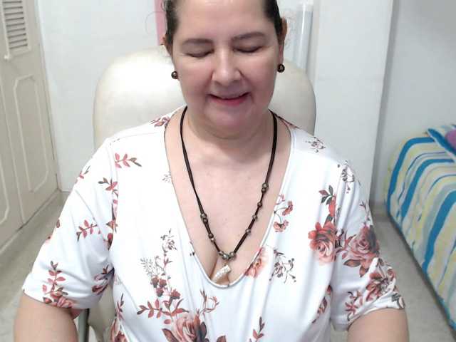 leonela-68