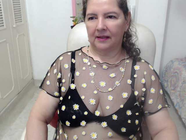 leonela-68
