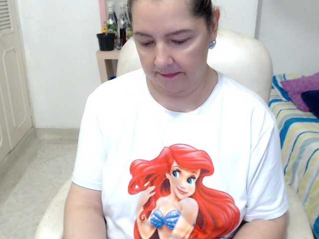 leonela-68 webcam bongacams model stream image