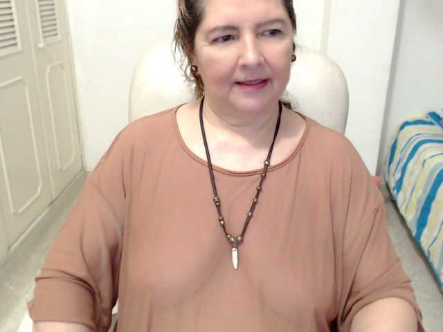 leonela-68