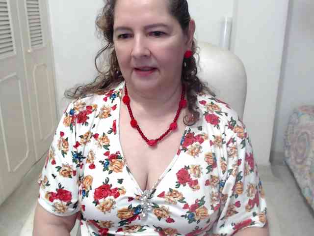 leonela-68 webcam