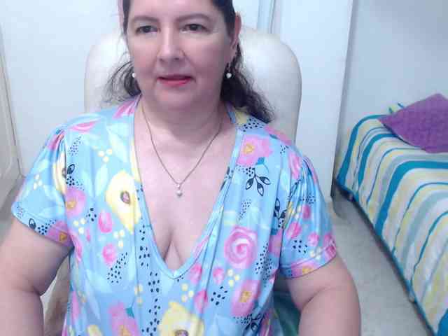 leonela-68 webcam