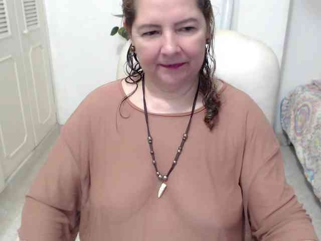leonela-68 webcam