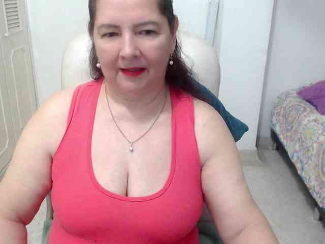 leonela-68