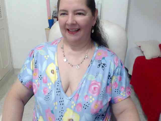 leonela-68 webcam
