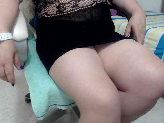 leonela-68 webcam