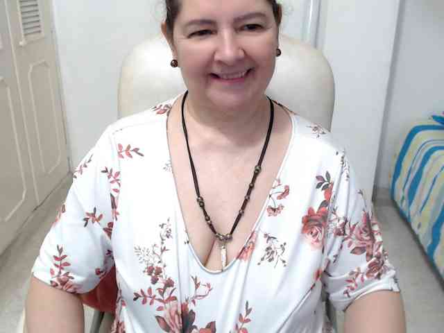 leonela-68 webcam