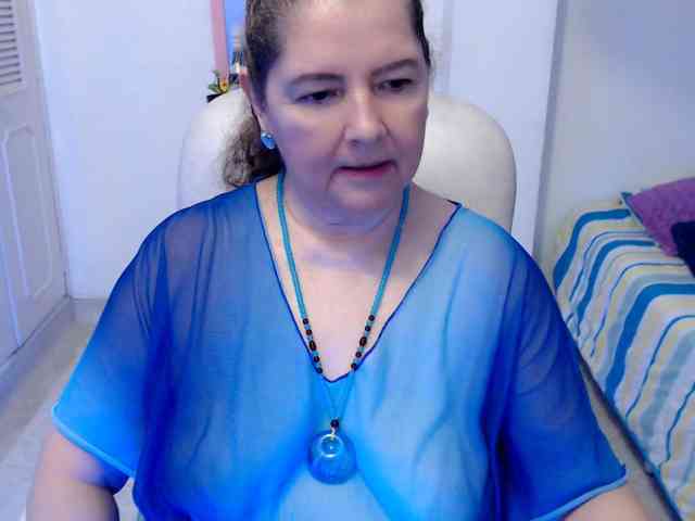 leonela-68