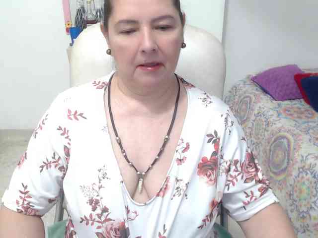 leonela-68