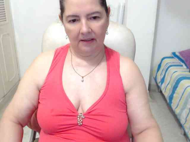 leonela-68