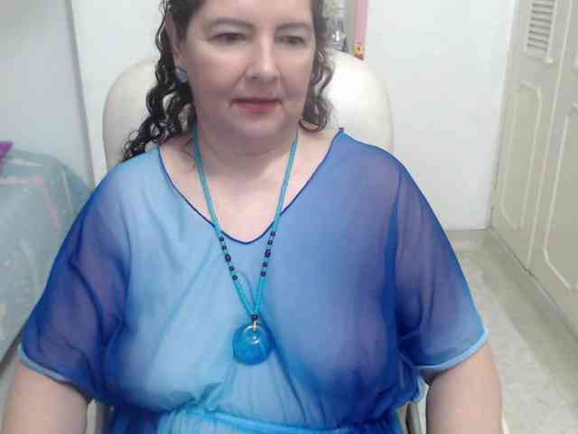 leonela-68 webcam