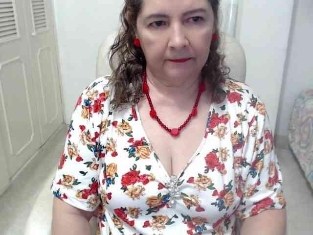 leonela-68 webcam