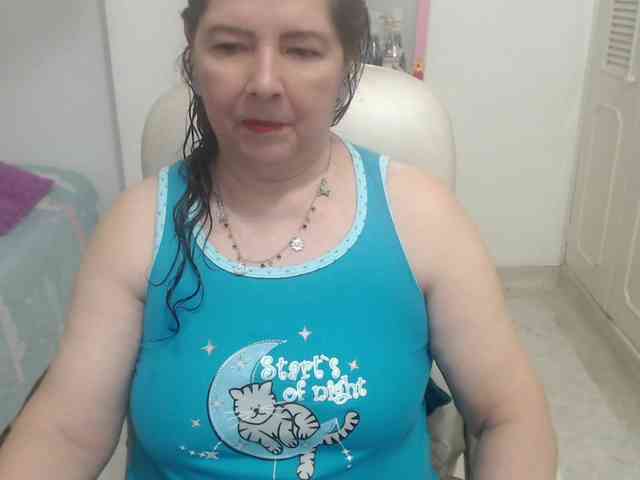 leonela-68 webcam