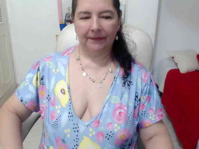 leonela-68 webcam