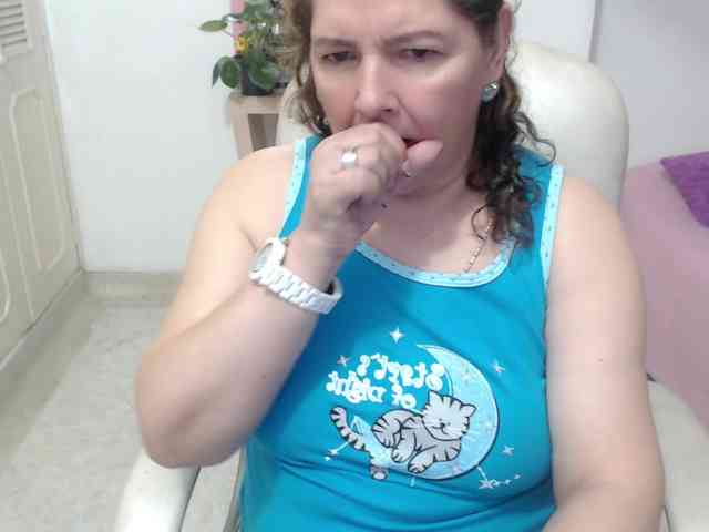 leonela-68 webcam