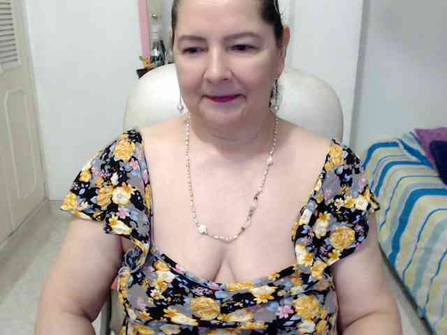 leonela-68 webcam