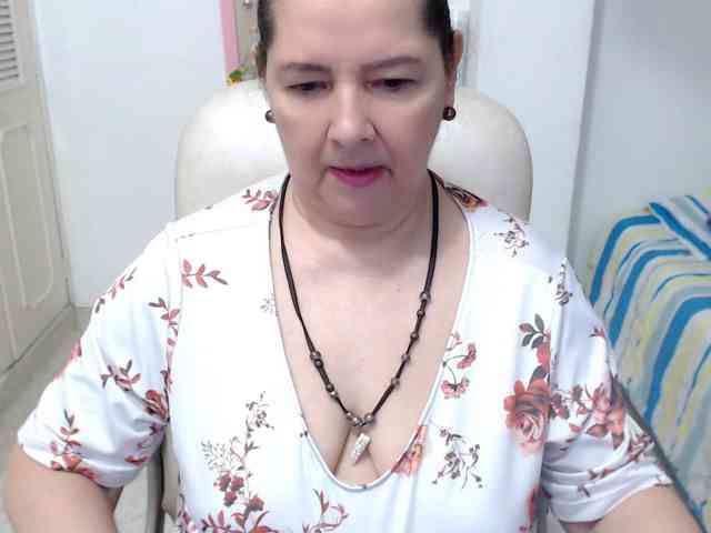 leonela-68