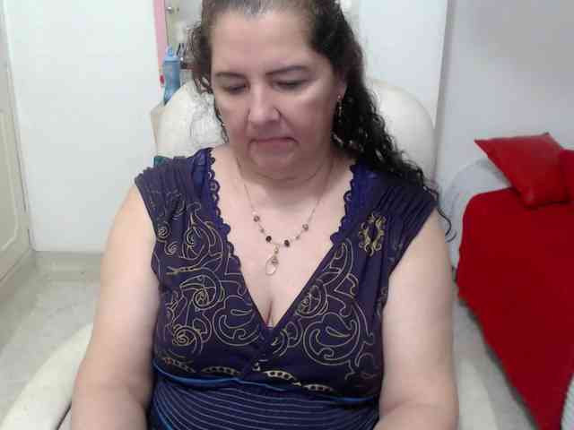 leonela-68 webcam