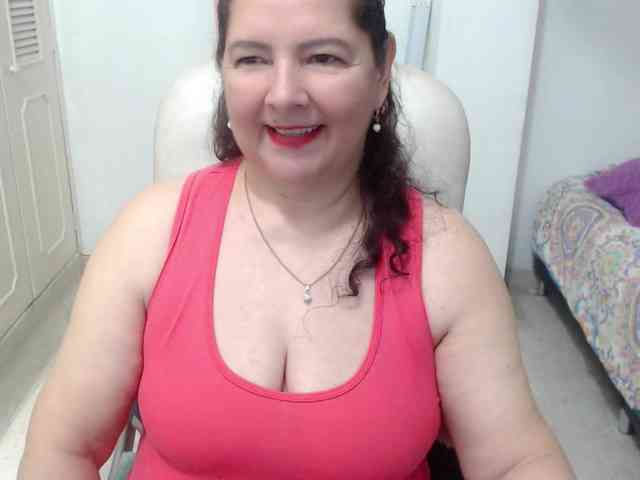 leonela-68