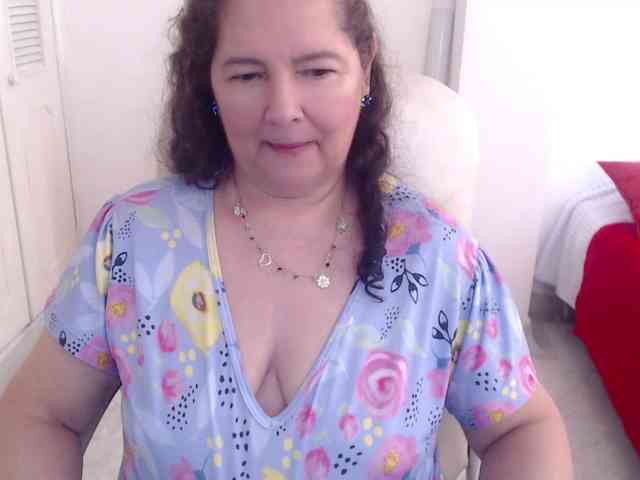 leonela-68 webcam