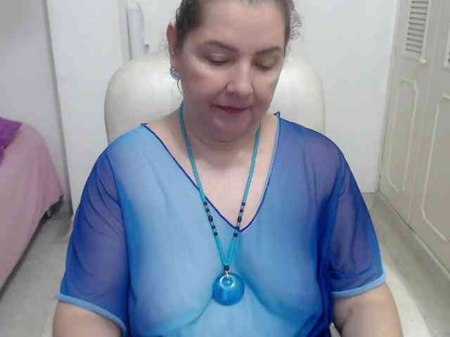 leonela-68 webcam