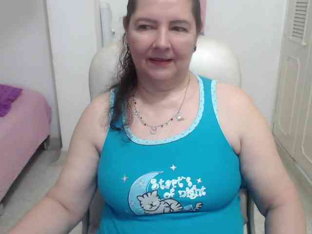 leonela-68 webcam