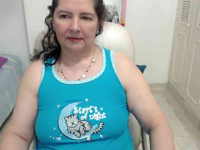 leonela-68 webcam