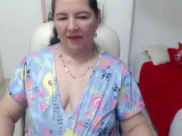 leonela-68 webcam