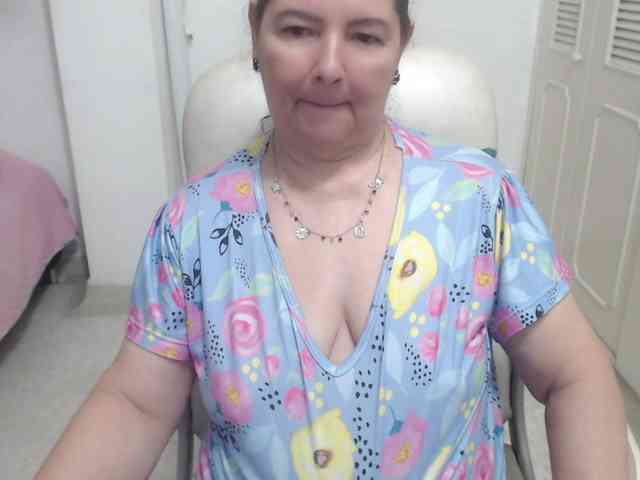 leonela-68 webcam