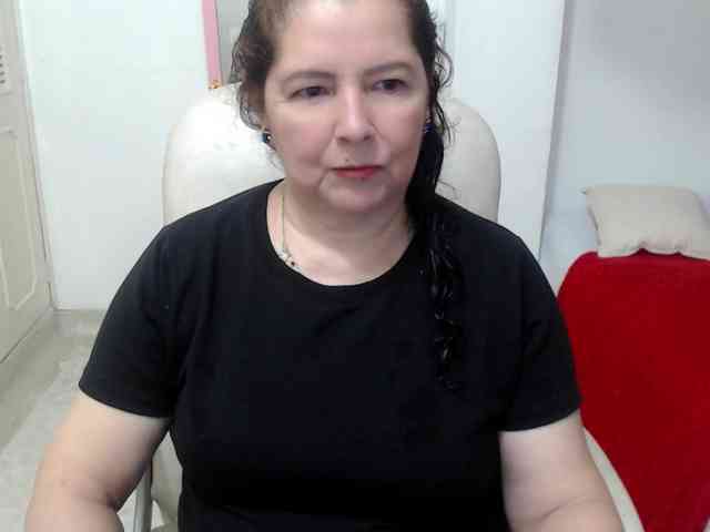 leonela-68