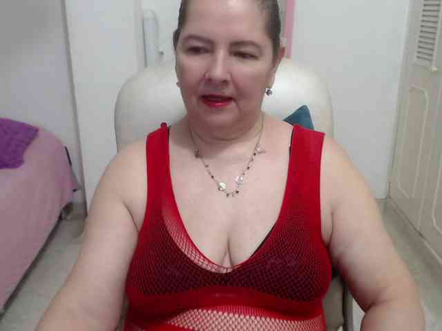 leonela-68 webcam