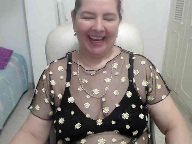 leonela-68 webcam