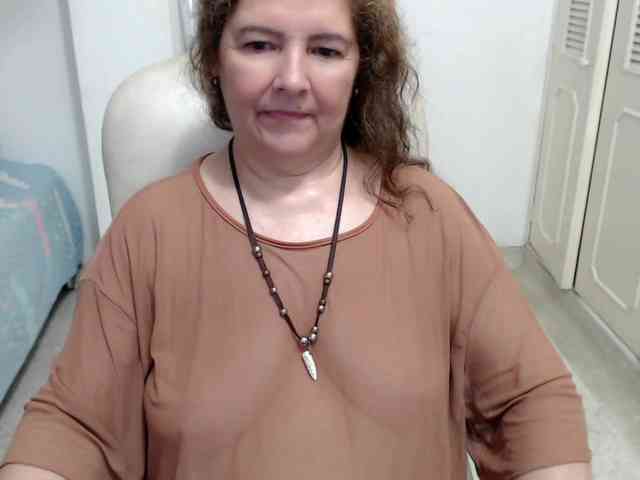 leonela-68
