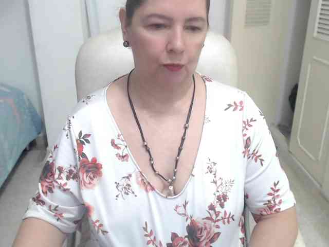 leonela-68 webcam