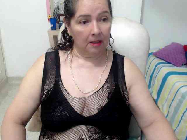 leonela-68 webcam