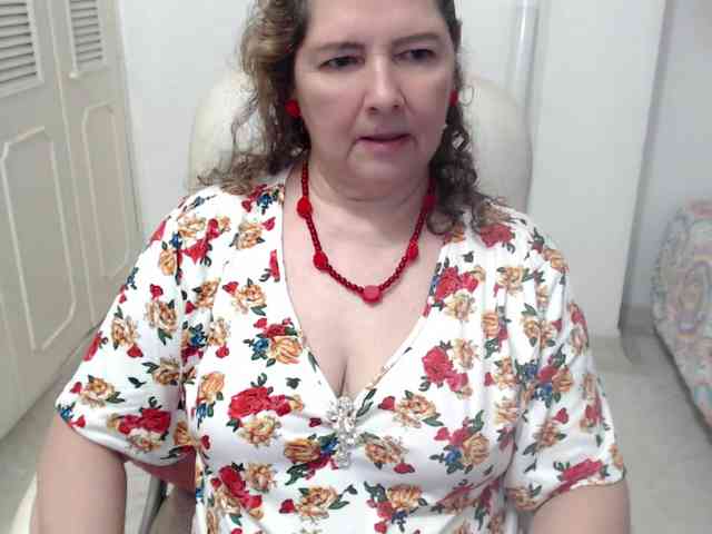 leonela-68 webcam
