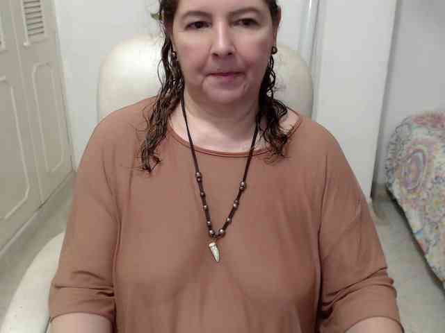 leonela-68 webcam