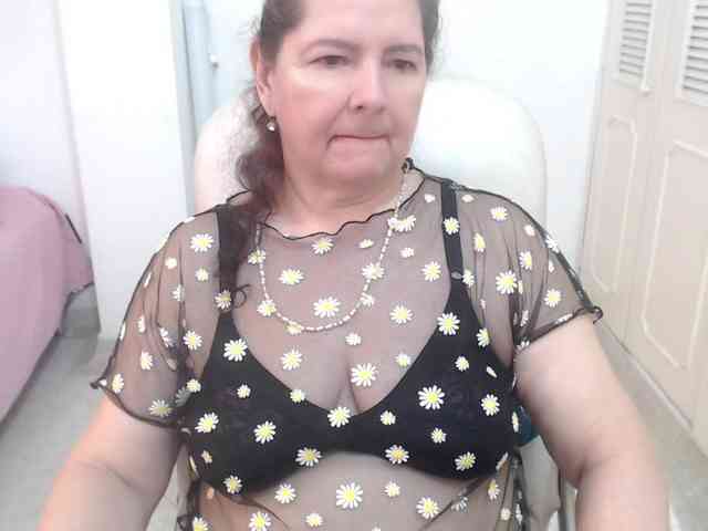 leonela-68 webcam