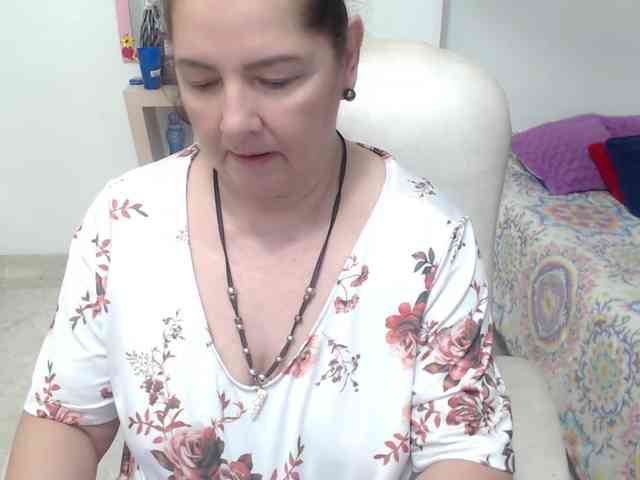 leonela-68