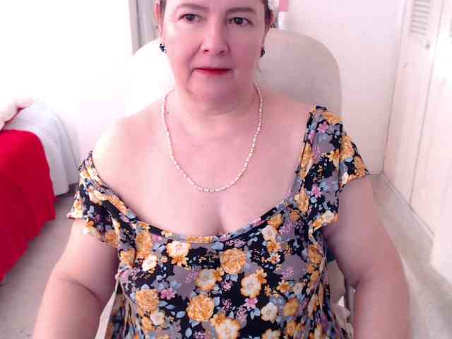 leonela-68