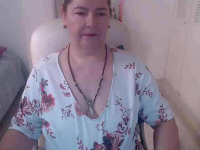 leonela-68 webcam